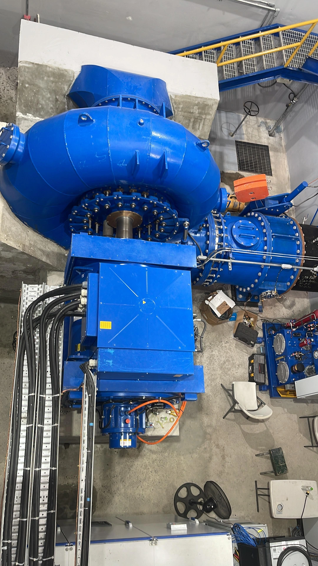 Microcentral de la Hidroeléctrica El Alto